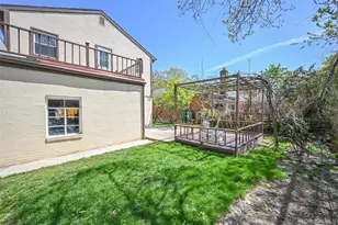 223-14 Kingsbury Ave, Oakland Gardens, NY 11364 - Photo 19