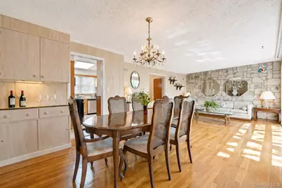 9 Leslie Place, New Rochelle, NY 10804 - Photo 5