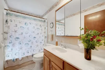 9 Leslie Place, New Rochelle, NY 10804 - Photo 13