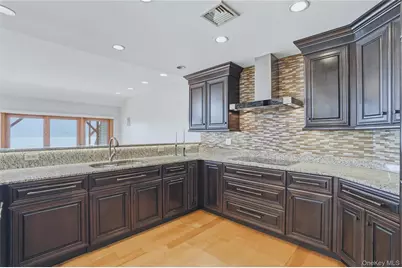 739 Hewitt Lane, New Windsor, NY 12553 - Photo 9