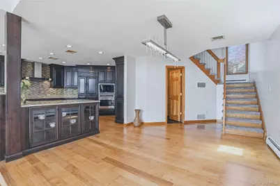 739 Hewitt Lane, New Windsor, NY 12553 - Photo 9