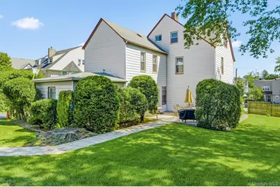81 Woodland Avenue, New Rochelle, NY 10805 - Photo 45