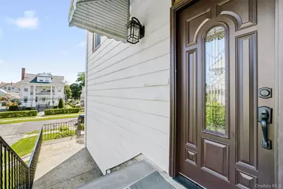 81 Woodland Avenue, New Rochelle, NY 10805 - Photo 21