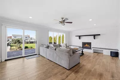 11 Dolphin Lane, West Islip, NY 11795 - Photo 25