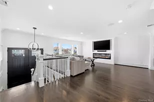 11 Dolphin Ln, West Islip, NY 11795 - Photo 3