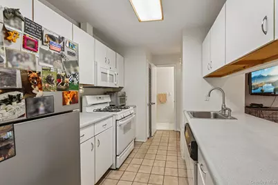 28 Tulip Court 28  in Bldg #3, Nanuet, NY 10954 - Photo 25