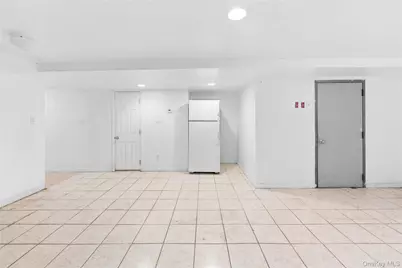 2535 Bayside Lane, Flushing, NY 11358 - Photo 19
