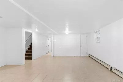2535 Bayside Lane, Flushing, NY 11358 - Photo 15