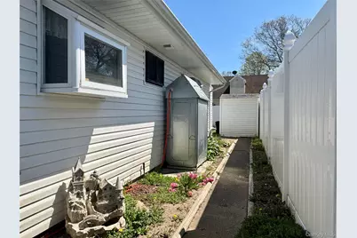 228 Patchogue Avenue, Mastic, NY 11950 - Photo 11