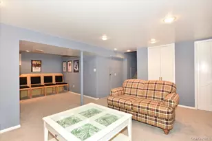 10 Orange Dr, Jericho, NY 11753 - Photo 19