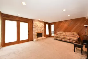 10 Orange Dr, Jericho, NY 11753 - Photo 17