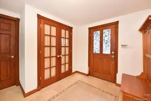10 Orange Dr, Jericho, NY 11753 - Photo 5
