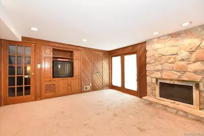 10 Orange Drive, Jericho, NY 11753 - Photo 15