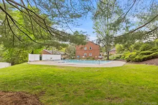37 Fieldstone, Hartsdale, NY 10530 - Photo 13