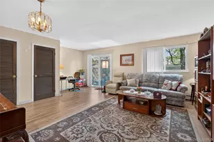 54 Whitman Ct, Middletown, NY 10941 - Photo 5