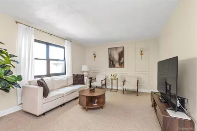 21974 75th Avenue #224B2, Oakland Gardens, NY 11364 - Photo 5