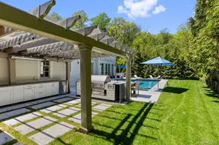 152 Plymouth Ct, Manhasset, NY 11030 - Photo 29