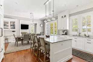 152 Plymouth Ct, Manhasset, NY 11030 - Photo 5