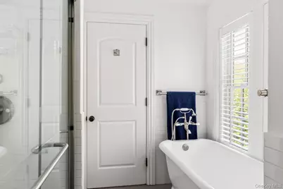 152 Plymouth Court, Manhasset, NY 11030 - Photo 21