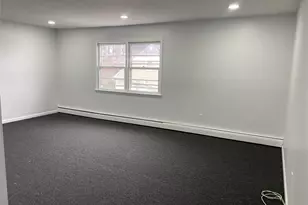 287 Mary Lou Ave, Yonkers, NY 10703 - Photo 3