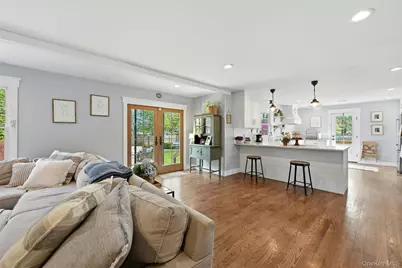 11 Elmont Lane, East Northport, NY 11731 - Photo 9