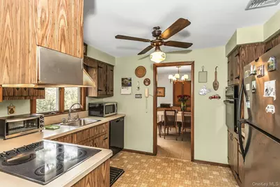 16 Buckingham Drive, Dix Hills, NY 11746 - Photo 11