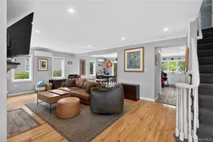 13 Wansor Ave, Bayville, NY 11709 - Photo 9