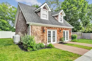 7 Halsey Ave, East Quogue, NY 11942 - Photo 43