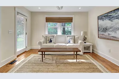 7 Halsey Avenue, East Quogue, NY 11942 - Photo 9