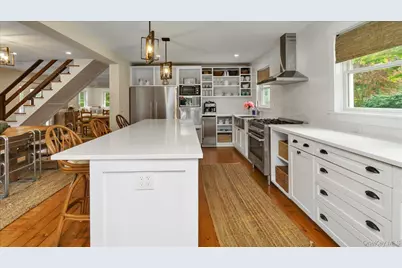 7 Halsey Avenue, East Quogue, NY 11942 - Photo 19