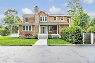 7 Halsey Ave, East Quogue, NY 11942 - Photo 3