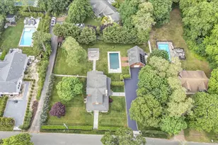 7 Halsey Ave, East Quogue, NY 11942 - Photo 47