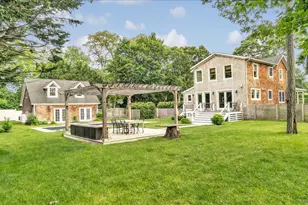7 Halsey Ave, East Quogue, NY 11942 - Photo 39