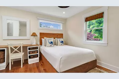 7 Halsey Avenue, East Quogue, NY 11942 - Photo 35