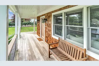 7 Halsey Avenue, East Quogue, NY 11942 - Photo 5