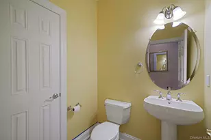 11 Ovation Pl, Eastport, NY 11941 - Photo 21