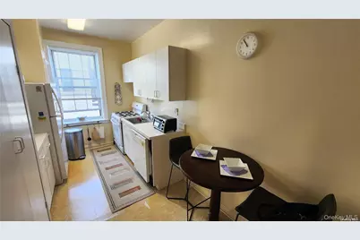 4 Maple Drive #6H, Great Neck, NY 11021 - Photo 5