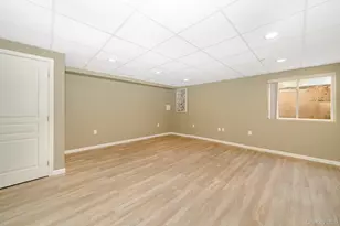 21 Virginia Pine Ln, Bay Shore, NY 11706 - Photo 23