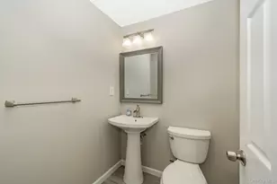21 Virginia Pine Ln, Bay Shore, NY 11706 - Photo 25