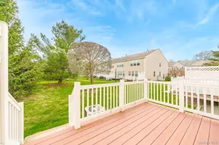 21 Virginia Pine Ln, Bay Shore, NY 11706 - Photo 29
