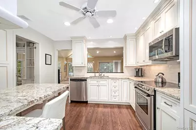 121 Washburn Road, Briarcliff Manor, NY 10510 - Photo 17