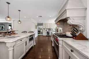 225 Harbor Ln, Massapequa Park, NY 11762 - Photo 9