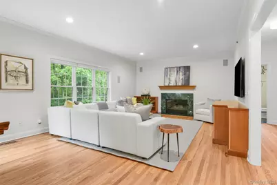 23 Round Hill Road, Scarsdale, NY 10583 - Photo 11