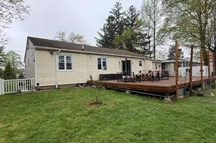 243 Jackson Ave, Syosset, NY 11791 - Photo 27