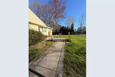 243 Jackson Ave, Syosset, NY 11791 - Photo 29