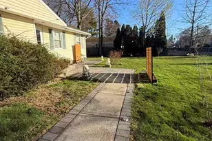243 Jackson Ave, Syosset, NY 11791 - Photo 29