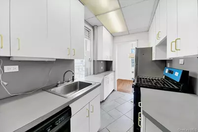 2600 Henry Hudson Parkway #5D, Bronx, NY 10463 - Photo 17