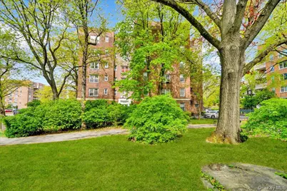 2600 Henry Hudson Parkway #5D, Bronx, NY 10463 - Photo 1