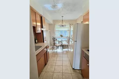 147-25 Brookville Boulevard, Rosedale, NY 11422 - Photo 7