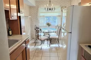 147-25 Brookville Blvd, Rosedale, NY 11422 - Photo 7